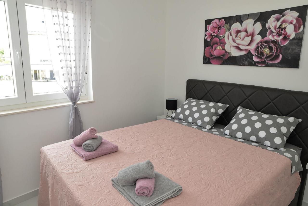 Apartment Laura Задар Экстерьер фото